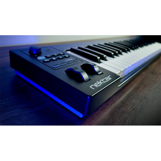 Nektar-impact-GX49-keyboard-controller-thong-audio-4