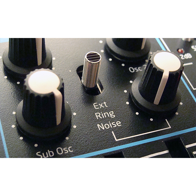 Novation-Bass-Station-II-Synthesizer-thong-audio-8