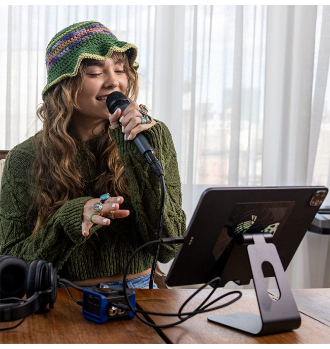 avatar-recorder-interface-zoom-ams22-soundcard-ams-22-sound-card-thu-am-chuyen-nghiep-audio-interface-livestream-thong-audio-5