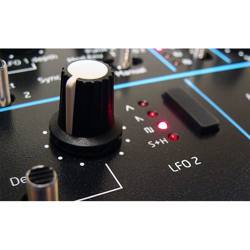 Novation-Bass-Station-II-Synthesizer-thong-audio-9