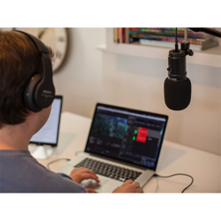 micro-thu-am-usb-zoom-zum-2-mic-for-podcasting-and-streaming-thong-audio-zum2-2usb-1-tai-nghe-in-ear-nmc-qkz60-thong-audio-4