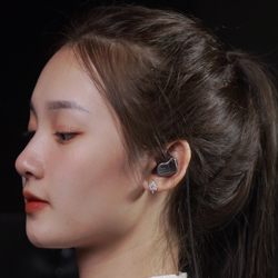 micro-thu-am-usb-zoom-zum-2-mic-for-podcasting-and-streaming-thong-audio-zum2-2usb-1-tai-nghe-in-ear-nmc-qkz60-thong-audio-6