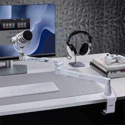 rode-lpa1-podcasters-talking-at-desk-chan-micro-kep-ban-rode-lpa1-thong-audio-1