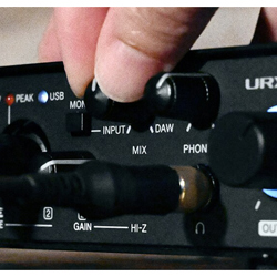 sound-card-thu-am-steinberg-urx22c-soundcard-chuyen-nghiep-phong-thu-yamaha-thong-audio-6